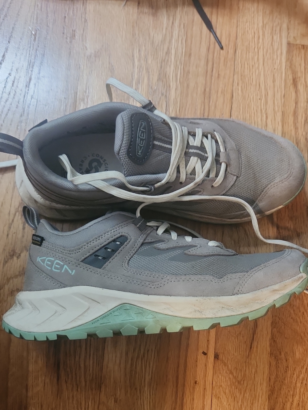 Keen Womens's Gray Hiking Sneakers with Mint Outsole